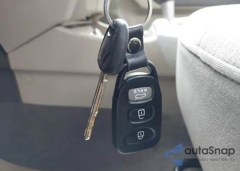 2009 Hyundai Elantra Gls z USA, uszkodzony, nr VIN KMHDU46D49U737680